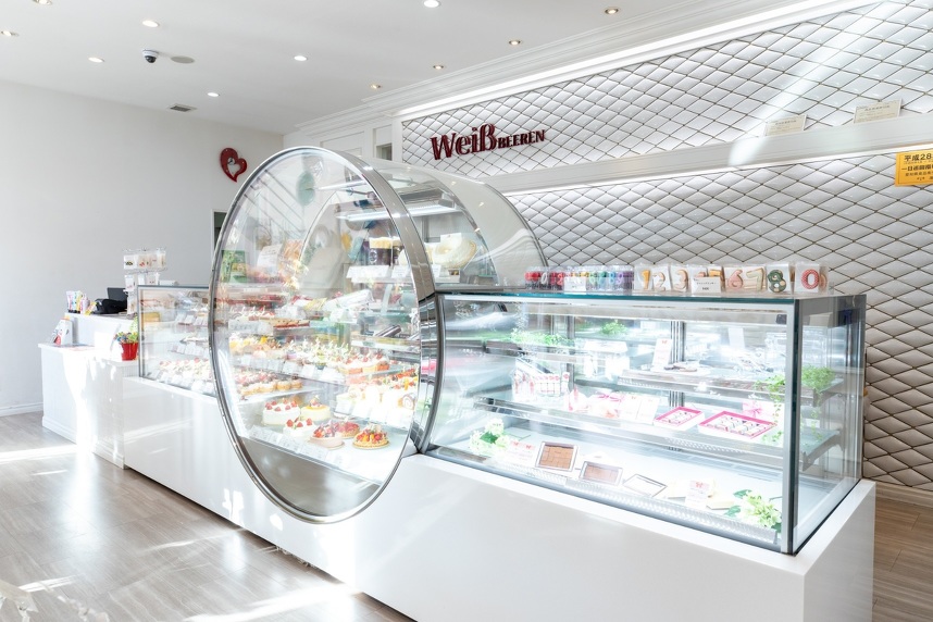 定番商品と、フレッシュな新作スイーツ。