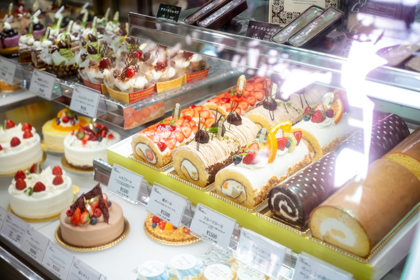 ロールケーキや、プリンも！